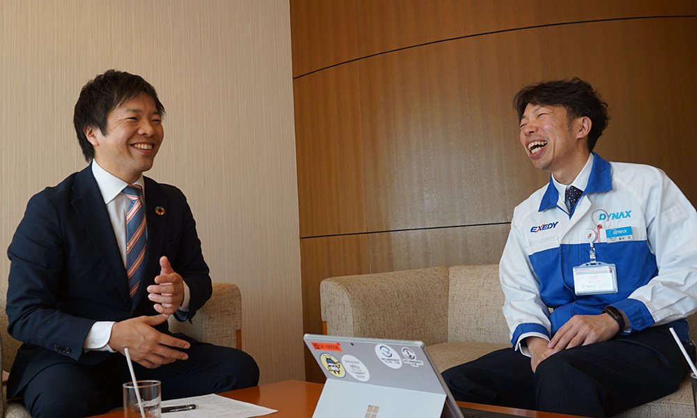 【WinActor®対談シリーズ第３回】「１ユーザーの僕がRPA普及に励む理由」～株式会社ダイナックスWinActor全社展開の軌跡～ 　コミュニティ活動で情報共有・課題解決に貢献