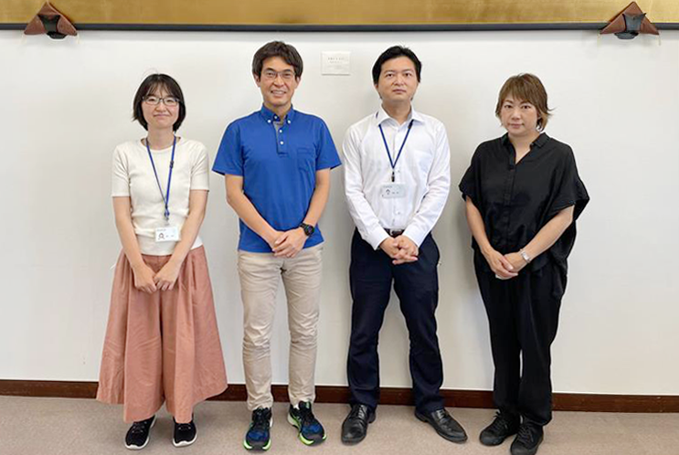 寒川さん、関さん、西山さん、諸橋さんの写真