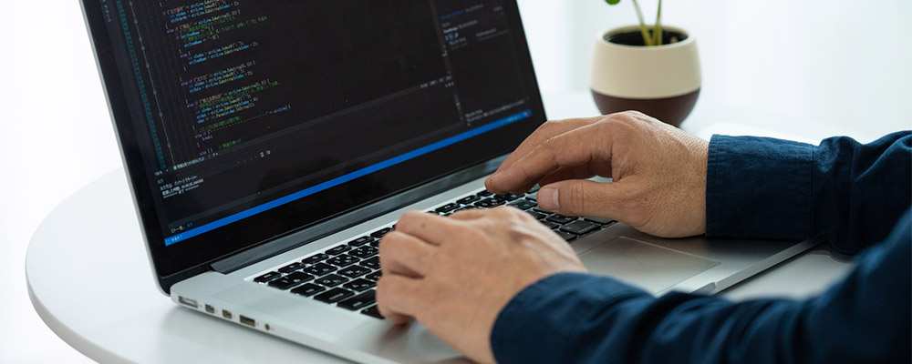 クラウド型RPAのメリット・デメリットは？のKV画像