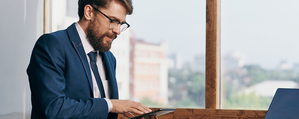 営業DXとは？営業DXの効果や事例などご紹介のKV画像