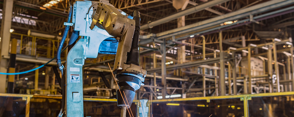 製造業のDXの課題・進め方は？導入事例もあわせてご紹介のKV画像