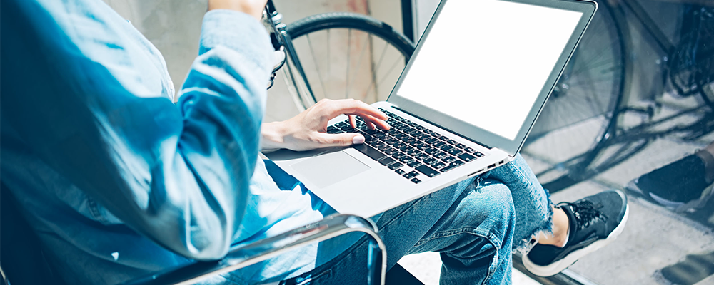 働き方改革とDXの違いは何?DXの身近な事例もご紹介のKV画像