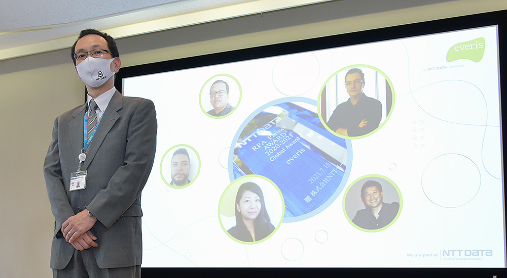 everis受賞写真